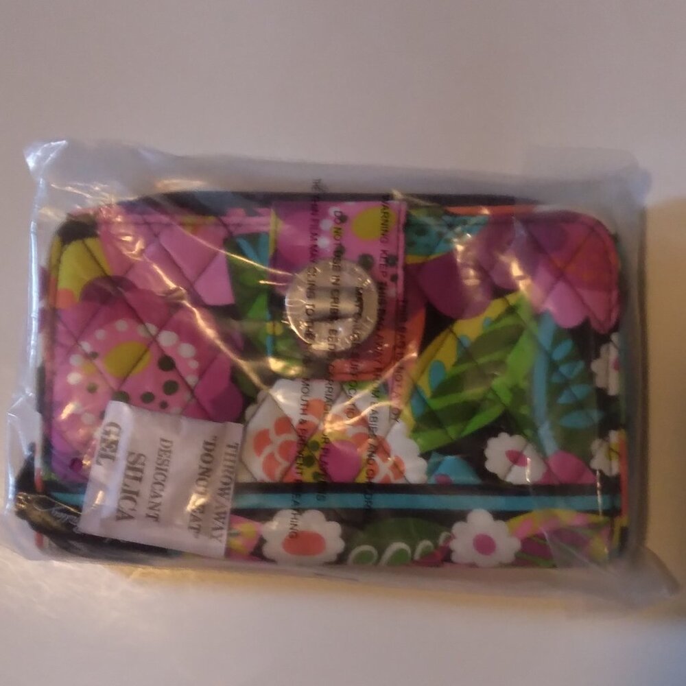 VERA BRADLEY "VA VA BLOOM" TURN LOCK QUILTED CLUTCH WALLET 8" x 5", 10.5" open - Picture 2 of 3